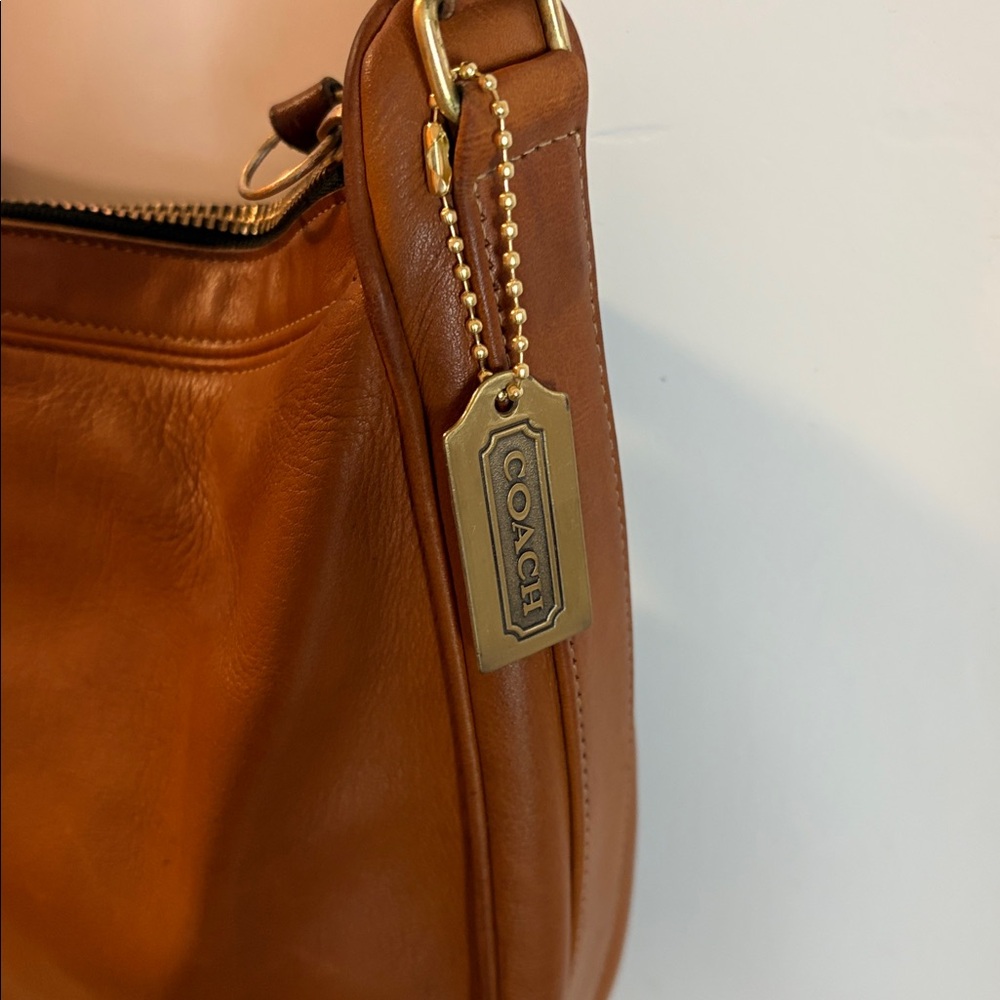 Vintage Coach Brown Leather Hobo Shoulder Bag - Picture 4 of 12